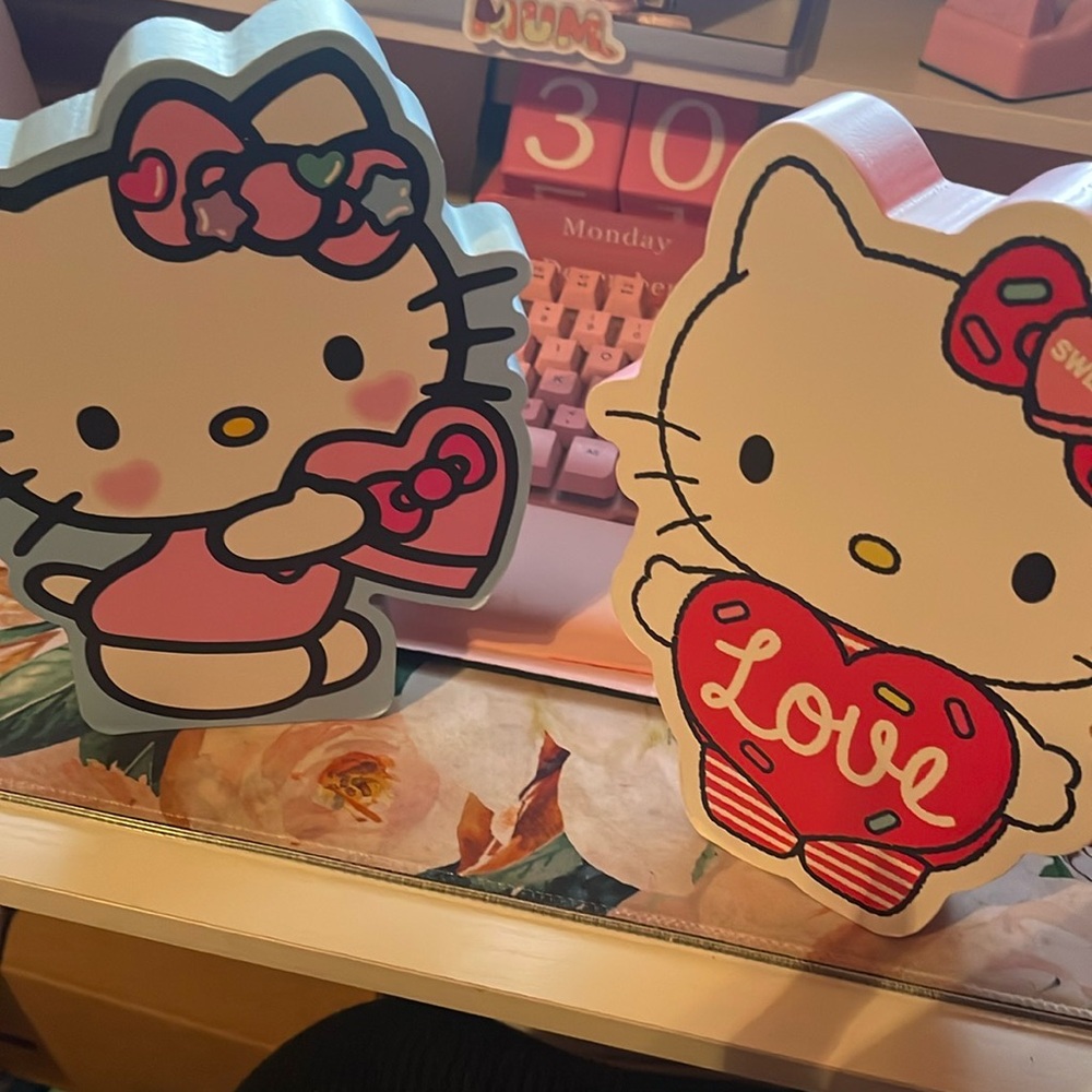 Hello Kitty Love Decor Set